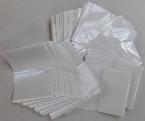 Fehér PVC sleeve-zsugorcímke hosszanti perforációval - darabolt - 55x42mm